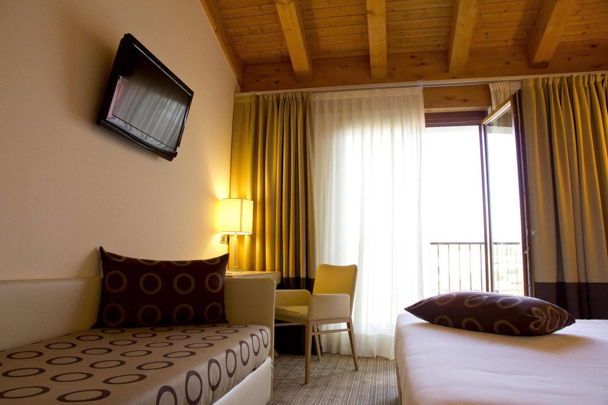 Hotel Th - Parchi Del Garda Lazise